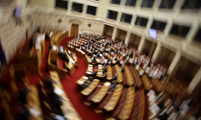 Βουλή: Η «Μητέρα των Μαχών» - Στις 18 Μαΐου ψηφίζονται τα νέα μέτρα