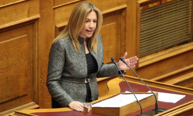 Γεννηματά: Ο Τσίπρας παίζει με την αγωνία των οικογενειών και των παιδιών