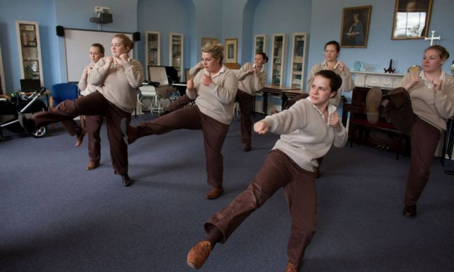 Βρετανία: Σούπερ νταντάδες εκπαιδεύονται από πρώην μυστικούς πράκτορες! (pics)