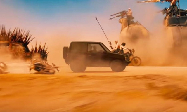 Έφτιαξε ένα επικό βίντεο για να πουλήσει το αυτοκίνητο του και τώρα όλοι θέλουν να το αγοράσουν