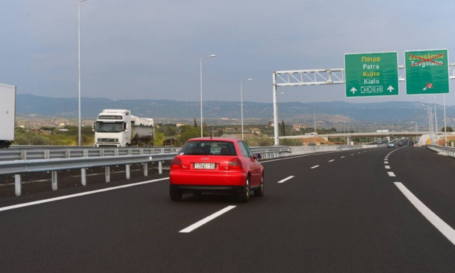 Κυκλοφοριακές ρυθμίσεις από σήμερα στον κόμβο Καλαβρύτων