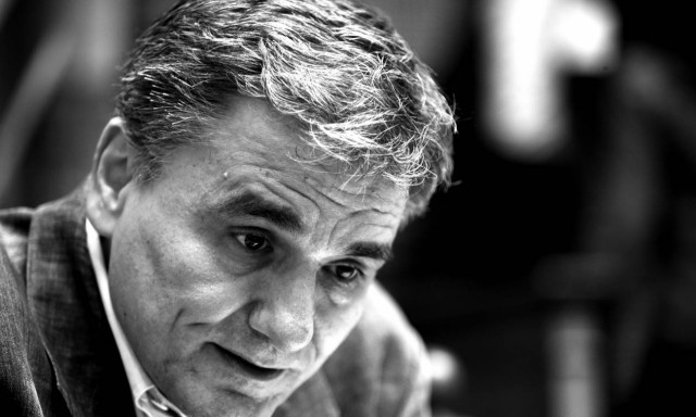 Χαμός στη Βουλή: Τα ψέματα, οι... παντελονάτοι και το βαρύ Μνημόνιο