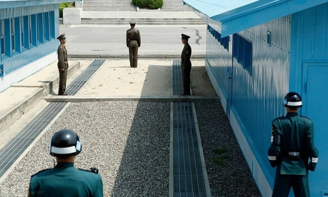 Νότια Κορέα: Η Σεούλ επιθυμεί να ανοίξει γραμμή επικοινωνίας με την Πιονγιάνγκ