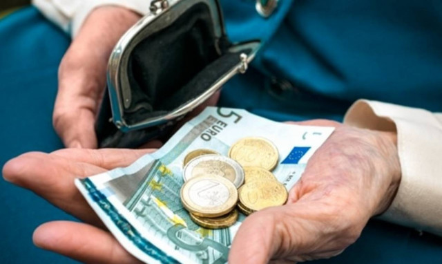 Συντάξεις Ιουνίου 2017: Δείτε τις ημερομηνίες πληρωμής των συντάξεων για όλα τα Ταμεία