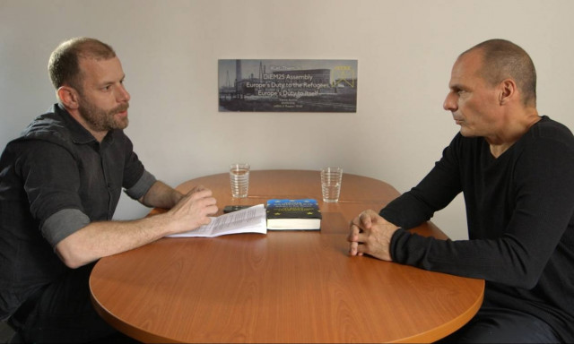 Ο Γιάνης Βαρουφάκης στο VICE