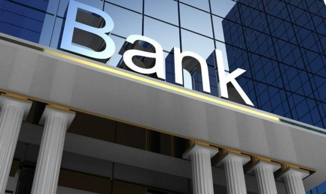 Είναι οριστικό: Από 1η Ιουνίου μισθοί μόνο μέσω τράπεζας