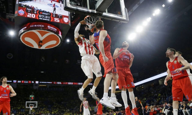 Final Four Ευρωλίγκας: Στον τελικό ο Ολυμπιακός