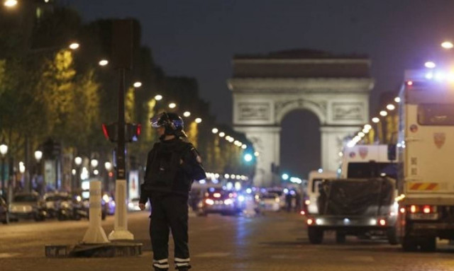 Γαλλία: Νεαρός προφυλακίστηκε για την επίθεση στα Ηλύσια Πεδία