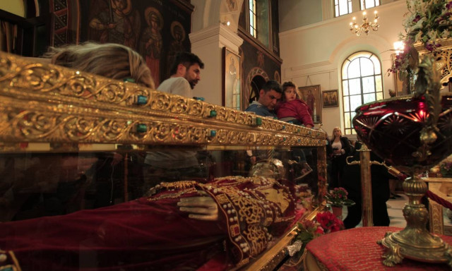 Δέος: To Νewsbomb.gr στο προσκύνημα της Αγίας Ελένης (pics+vid)