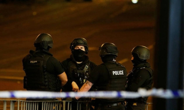 Έκρηξη Manchester: Αναστέλλεται η προεκλογική εκστρατεία από όλα τα βρετανικά κόμματα