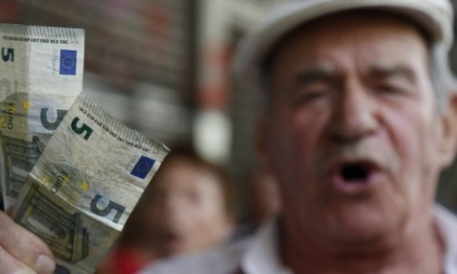 Τινάζουν στον «αέρα» την προσωπική διαφορά των νέων συνταξιούχων!