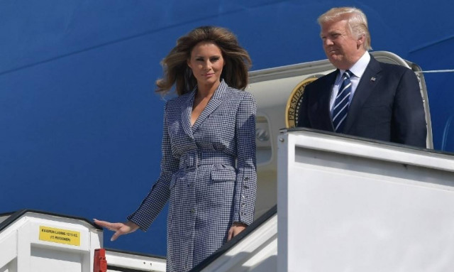 Άφιξη Ντόναλντ - Μελάνια Τραμπ στις Βρυξέλλες: Μαγνήτισε όλα τα βλέμματα η «πρώτη κυρία»