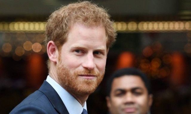 Γερμανοί μαθητές διαμαρτύρονται για τη φωνή του πρίγκιπα Χάρι!