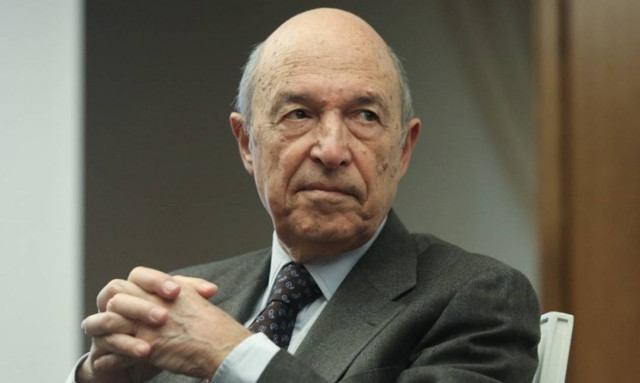 Τρομοκρατική επίθεση κατά Παπαδήμου - Σημίτης: Όσοι φροντίζουν για τη χώρα, γίνονται στόχος