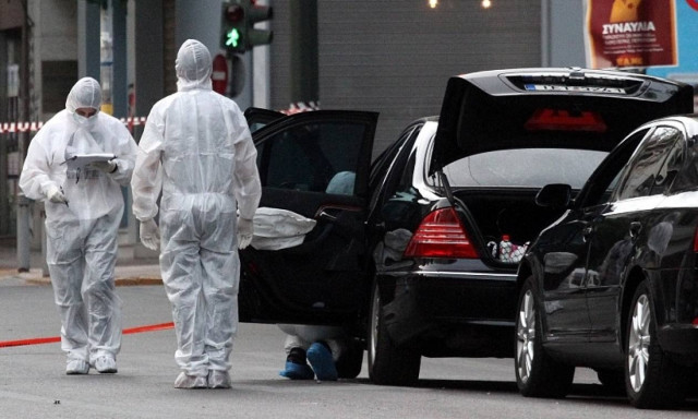 Former Greek PM Papademos recovering well after booby-trap blast