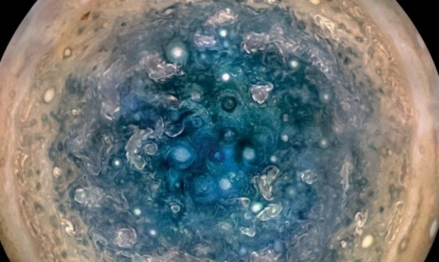 Τεράστιοι πολικοί κυκλώνες με διάμετρο 1.400 χιλιομέτρων!