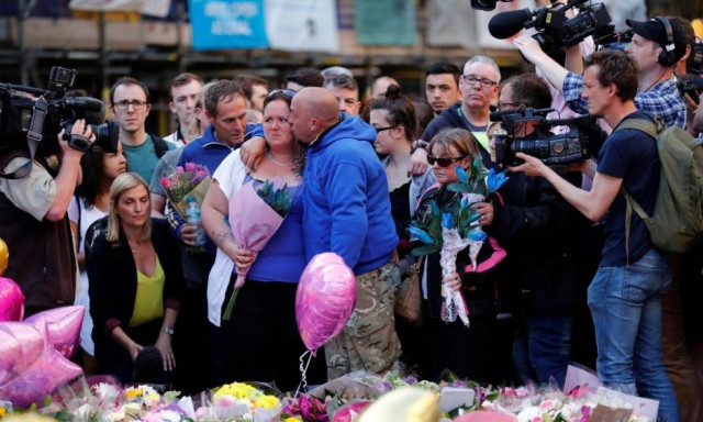 Επίθεση Μάντσεστερ: Συγκλονίζει η μητέρα που έκανε τατουάζ για τη νεκρή κόρη της (pics)