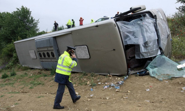 Ανατροπή λεωφορείου με μαθητές στις Σέρρες: Νέες εικόνες – σοκ