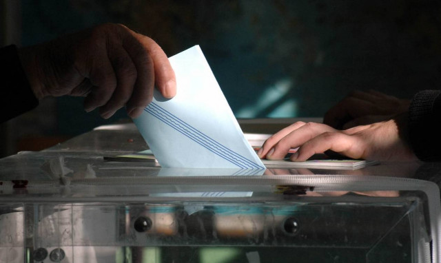 Δημοσκόπηση - κόλαφος για την κυβέρνηση: Στα «Τάρταρα» ο ΣΥΡΙΖΑ, κοντά στην αυτοδυναμία η ΝΔ