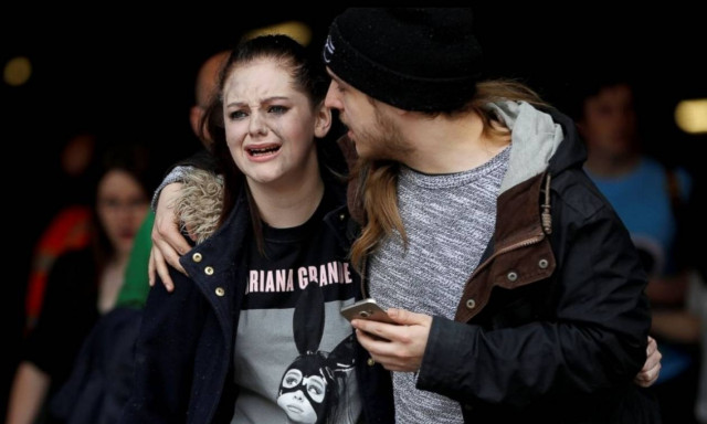 Τρομοκρατική επίθεση Μάντσεστερ: Πενήντα άνθρωποι εξακολουθούν να νοσηλεύονται - Οι 17 σοβαρά