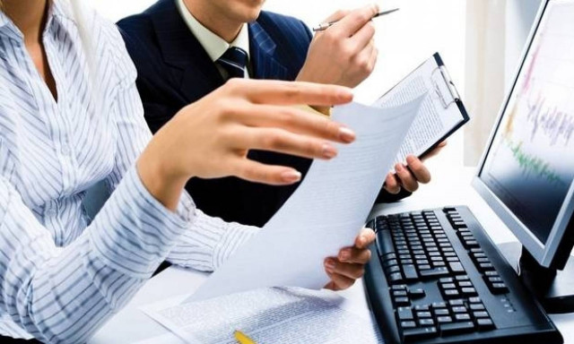 Αγίου Πνεύματος: Δείτε πόσο θα πληρωθείτε αν δουλέψετε την ημέρα της αργίας