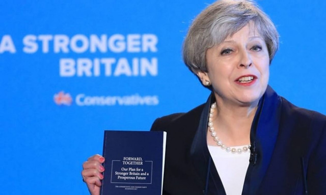 Εκλογές Βρετανία: Τι δείχνουν οι τελευταίες δημοσκοπήσεις για την Τερέζα Μέι