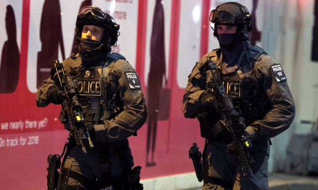 Διπλή τρομοκρατική επίθεση Λονδίνο: Έξι οι νεκροί, τριάντα οι τραυματίες – Νεκροί και οι δράστες