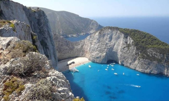 Zakynthos: Tourist dies after falling off cliff at Navaghio beach