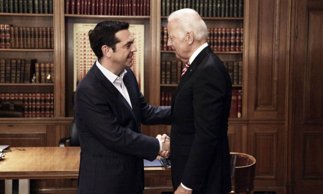 Μπάιντεν σε Τσίπρα: Ήρθε η ώρα για την ελάφρυνση του ελληνικού χρέους (pics)