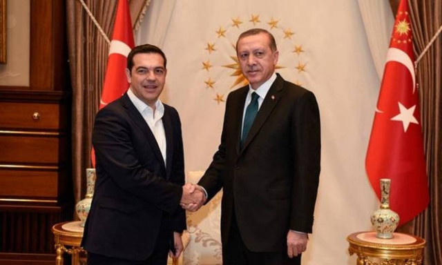 Σοβαρή καταγγελία: Ο Τσίπρας παραδίδει στον Ερντογάν Τούρκους που ζητούν άσυλο