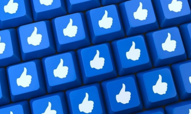 Αυτόματοι πωλητές στη Μόσχα, πουλούν...like και ακόλουθους!