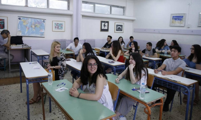 Πανελλήνιες 2017: Σε μαθήματα ειδικοτήτων εξετάζονται σήμερα οι υποψήφιοι των ΕΠΑΛ