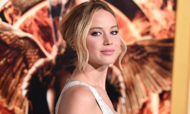 Τρόμος στον αέρα για την Τζένιφερ Λόρενς (Vid)