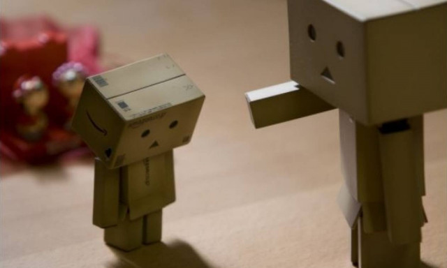 Η τιμωρία ενός ρομπότ: «Δεν πρέπει να κυνηγώ ανθρώπους» (Vid)