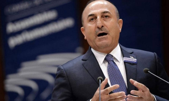 Στο Κουβέιτ μεταβαίνει ο Τσαβούσογλου με σκοπό τον τερματισμό της κρίσης στο Κατάρ