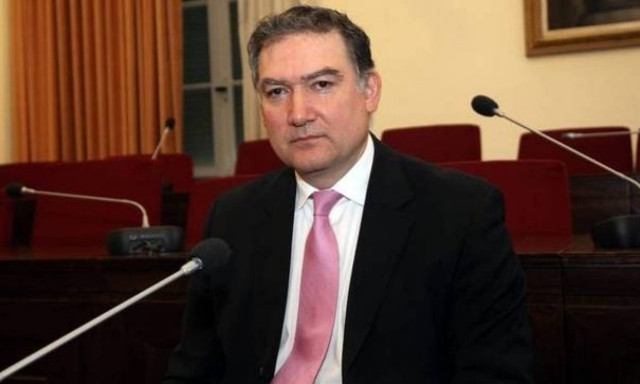 Σκάνδαλο: Για να πάρουν τη δόση των 8,5 δισ. πληρώνουν τα δικαστικά έξοδα του Γεωργίου της ΕΛΣΤΑΤ