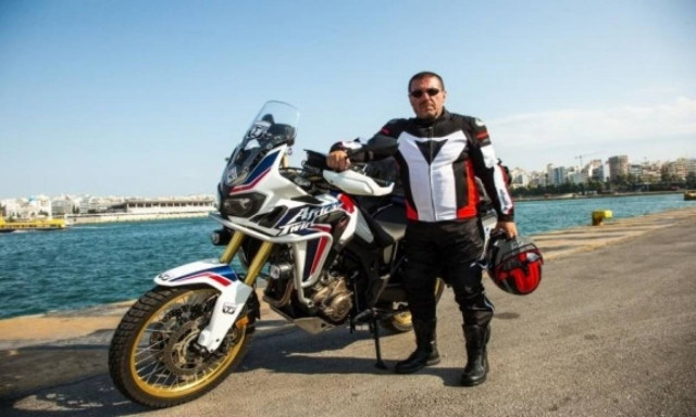 Ο δρόμος του... μεταξιού σε δύο ρόδες από Έλληνα δημοσιογράφο!