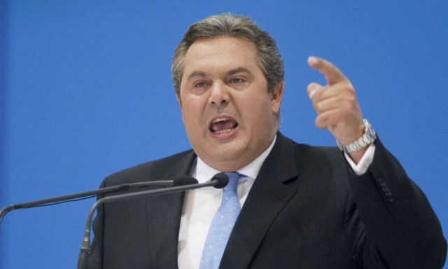 Τι λέει η Bild για τη γραβάτα του Καμμένου με τους φαλλούς