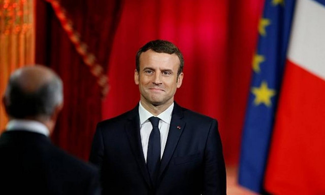 Ο Μακρόν χαιρετίζει την «καλή συμφωνία» Ελλάδας-δανειστών