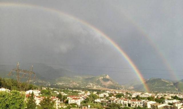 Καιρός ΕΜΥ: Πού θα βρέξει την Κυριακή (18/6) - Αναλυτική πρόγνωση