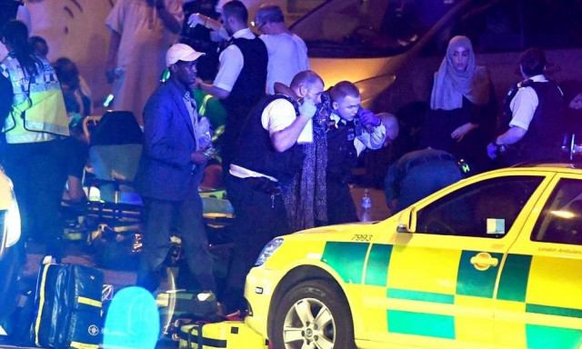 Επίθεση Λονδίνο: Όλα όσα γνωρίζουμε μέχρι στιγμής για το νέο τρομοκρατικό χτύπημα (Pics+Vids)