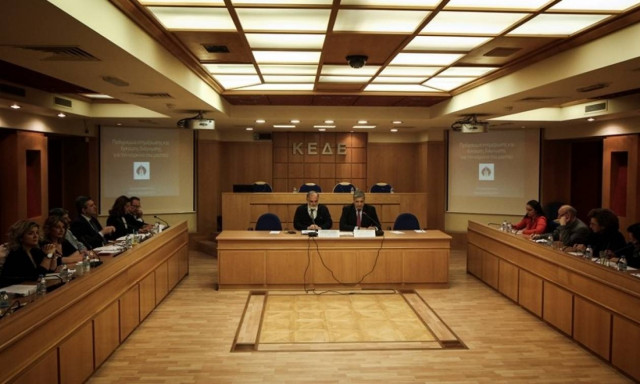 ΚΕΔΕ: Προθεσμία στο υπ. Εσωτερικών για τους συμβασιούχους μέχρι την Τρίτη (27/6)