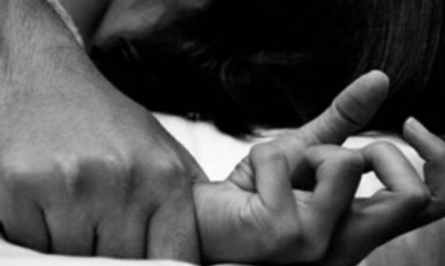 Φρίκη: Βίασαν μαθήτρια που νοσηλευόταν στην εντατική