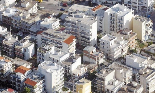 Σε «ελεύθερη πτώση» οι τιμές των ακινήτων