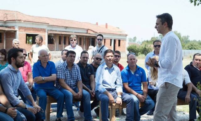 Περιοδεία Μητσοτάκη σε αγροτικές περιοχές της Δυτικής Θεσσαλίας