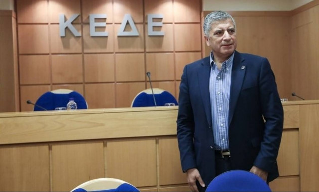 Πατούλης: Να διασφαλιστούν οι θέσεις εργασίας των συμβασιούχων