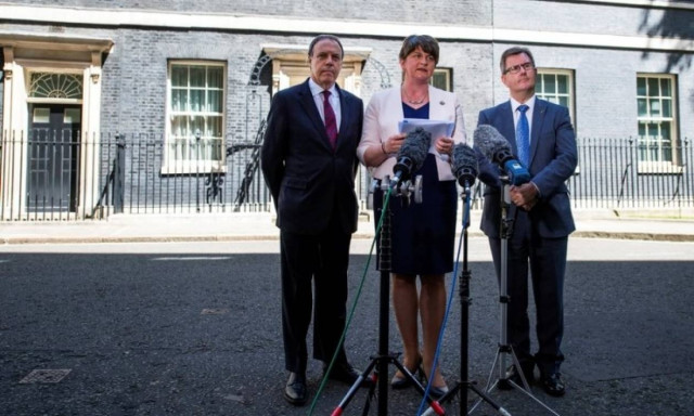 Conservatives agree pact with DUP to support May government