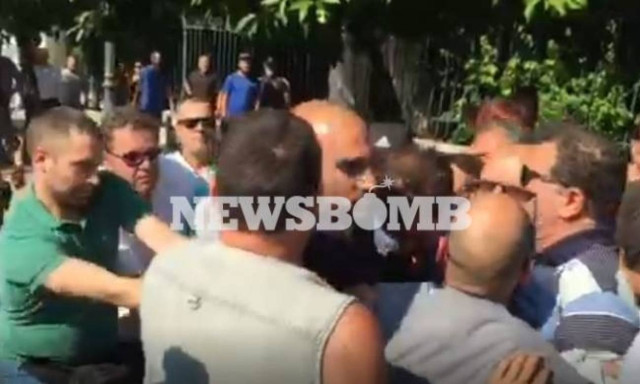 Police and municipal waste collection workers clash in Athens