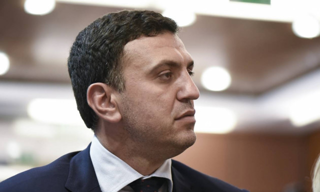 Σκουπίδια απεργία - Κικίλιας: Πολιτικός απατεώνας ο Σκουρλέτης - Τεράστιες οι ευθύνες του Τσίπρα