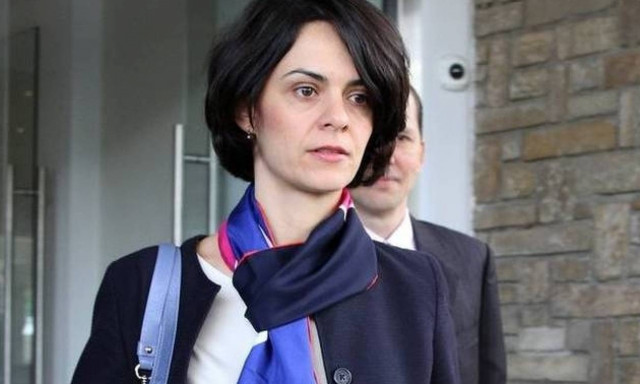 Βελκουλέσκου: Η Ελλάδα δεν μπορεί να διατηρήσει πλεονάσματα 2%